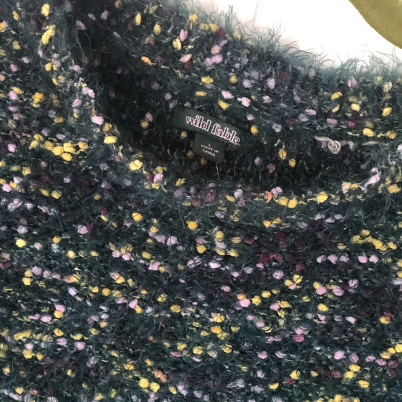 •sold•NWT Green sweater - Picture 3 of 4